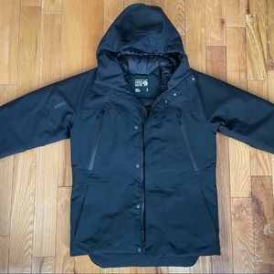 Mens Mountain Hardwear duck down winter coat with gore tex